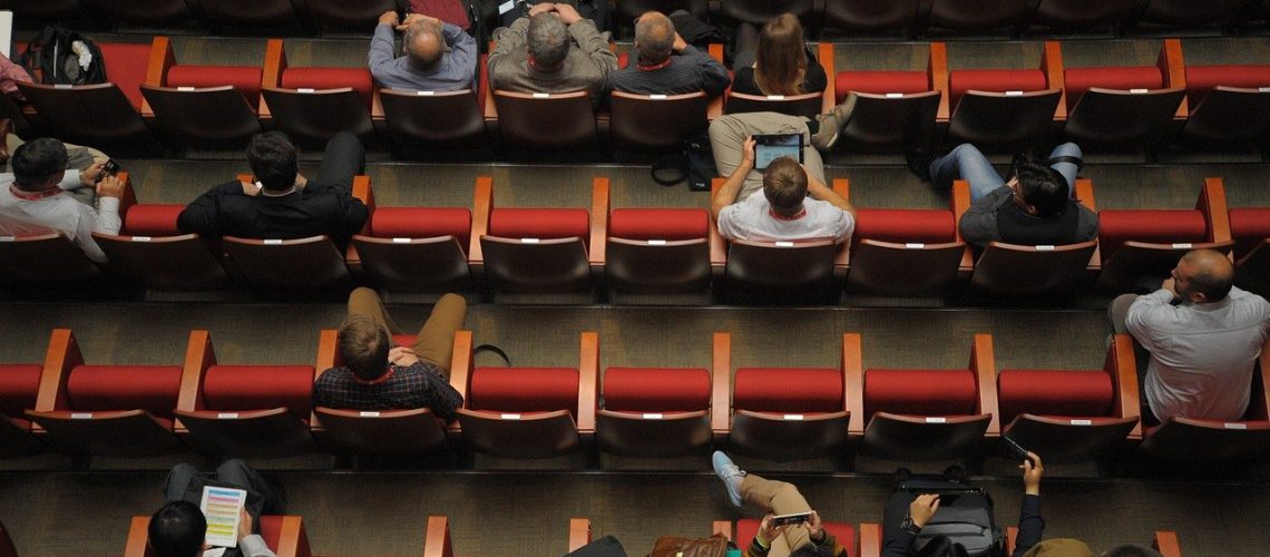 Digital Meeting - Norme Covid - Les AG physiques à nouveau autorisées mais comment font les actionnaires bloqués à l'étranger ?